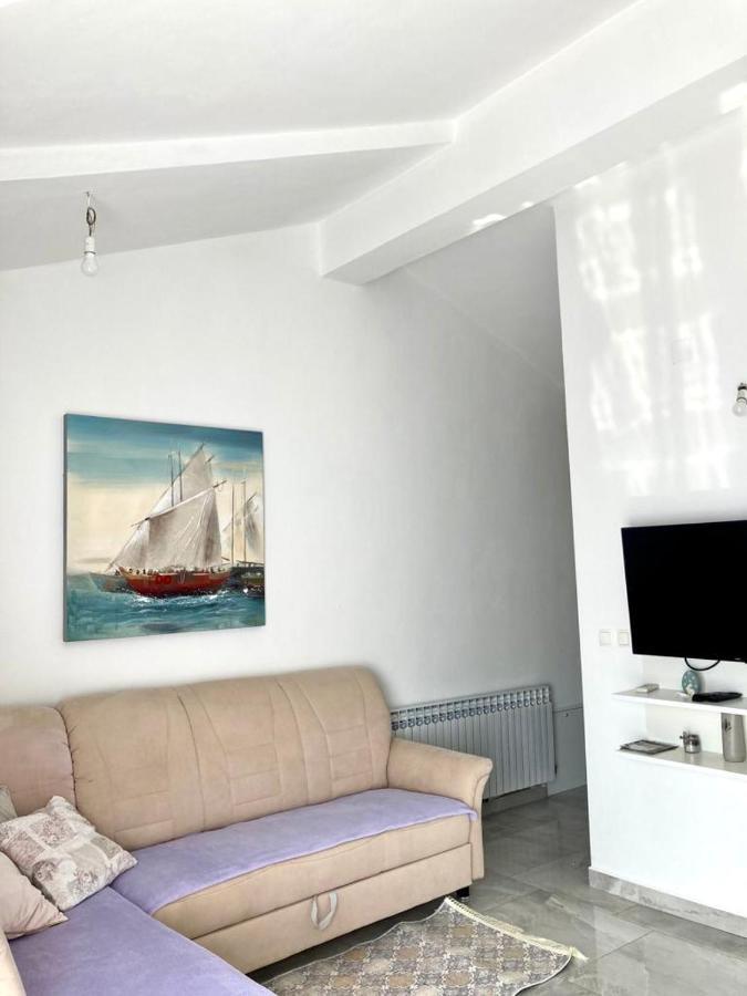 Apartment Andjela Starigrad Paklenica Bagian luar foto