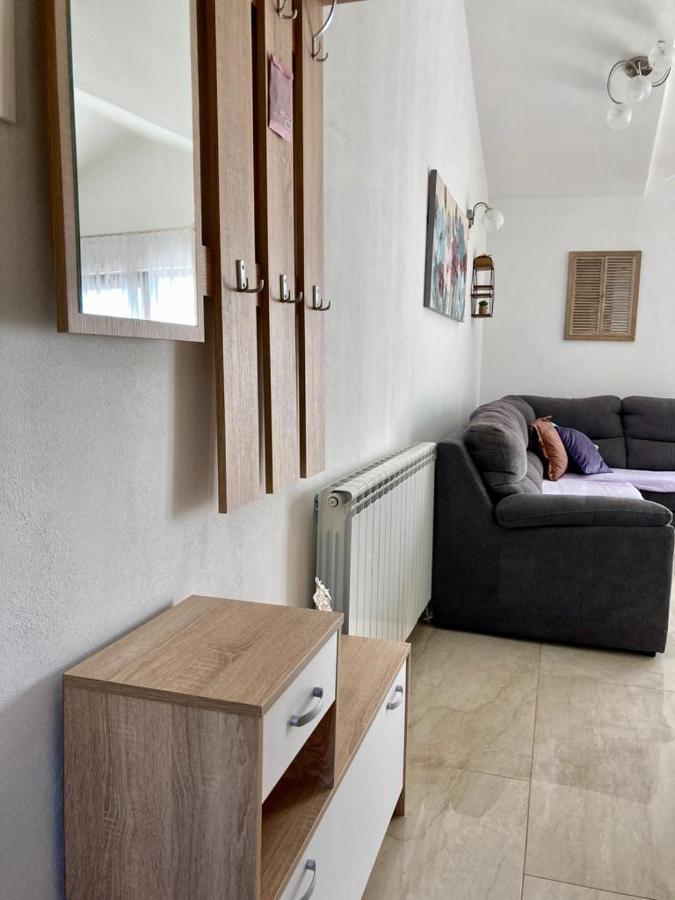 Apartment Andjela Starigrad Paklenica Bagian luar foto