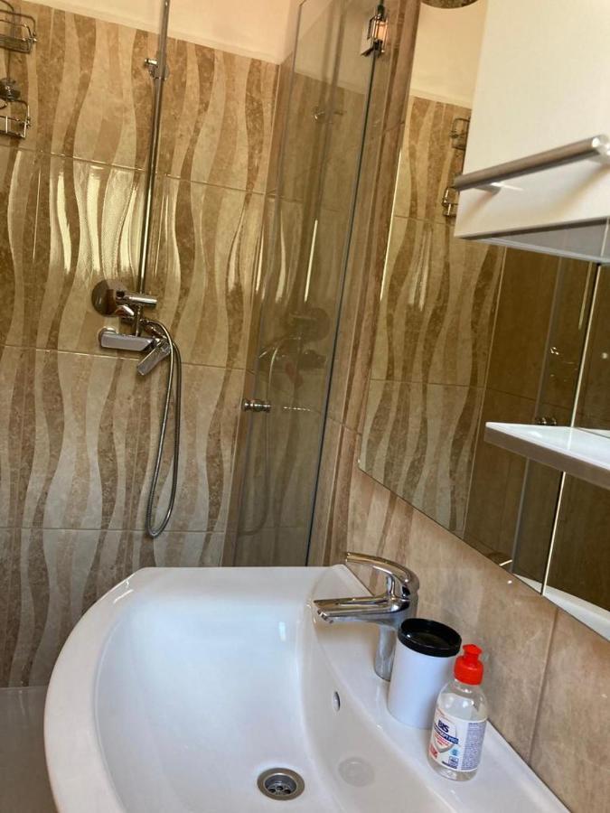 Apartment Andjela Starigrad Paklenica Bagian luar foto
