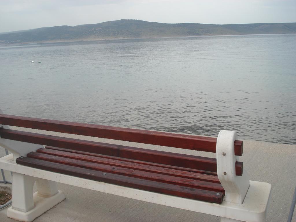 Apartment Andjela Starigrad Paklenica Bagian luar foto